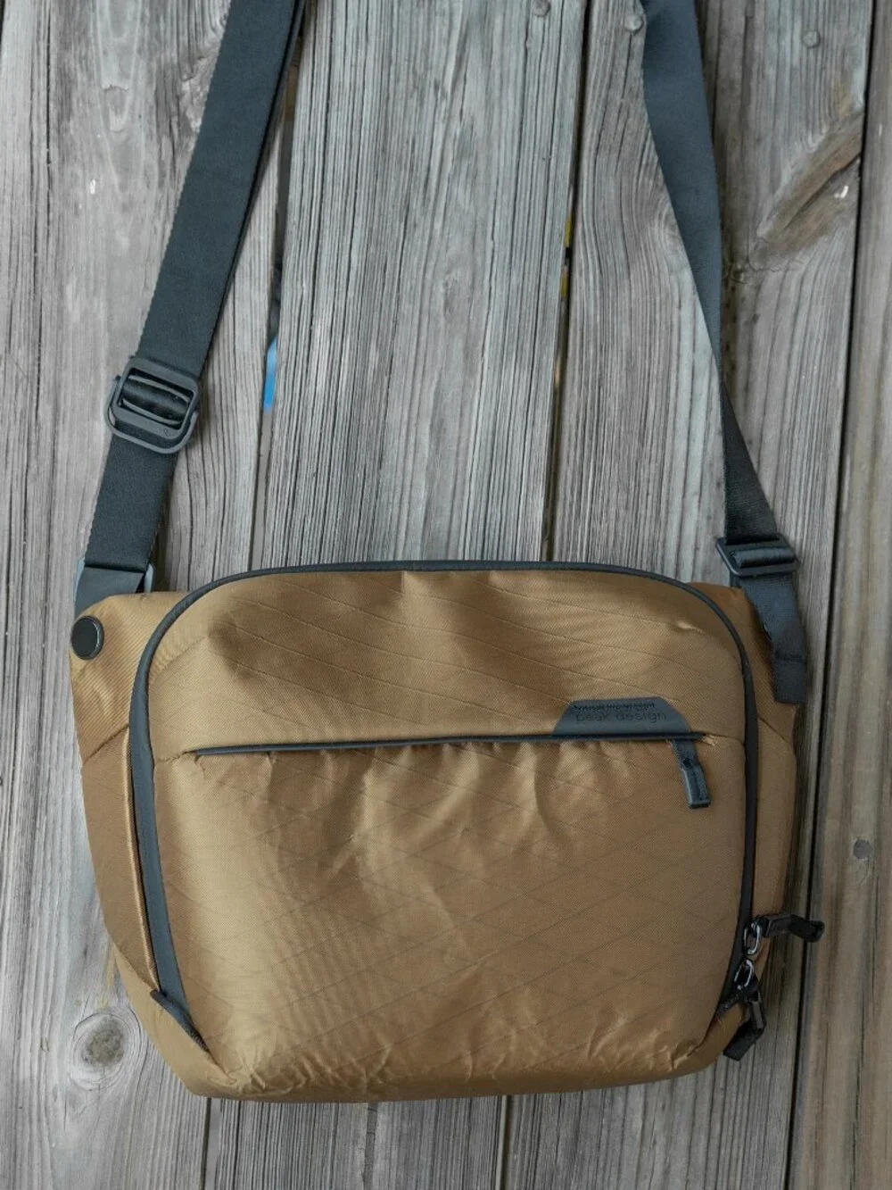 Peak Design Camera Bag Everyday Sling V2 6L Coyote X-Pac Adjustable Strap